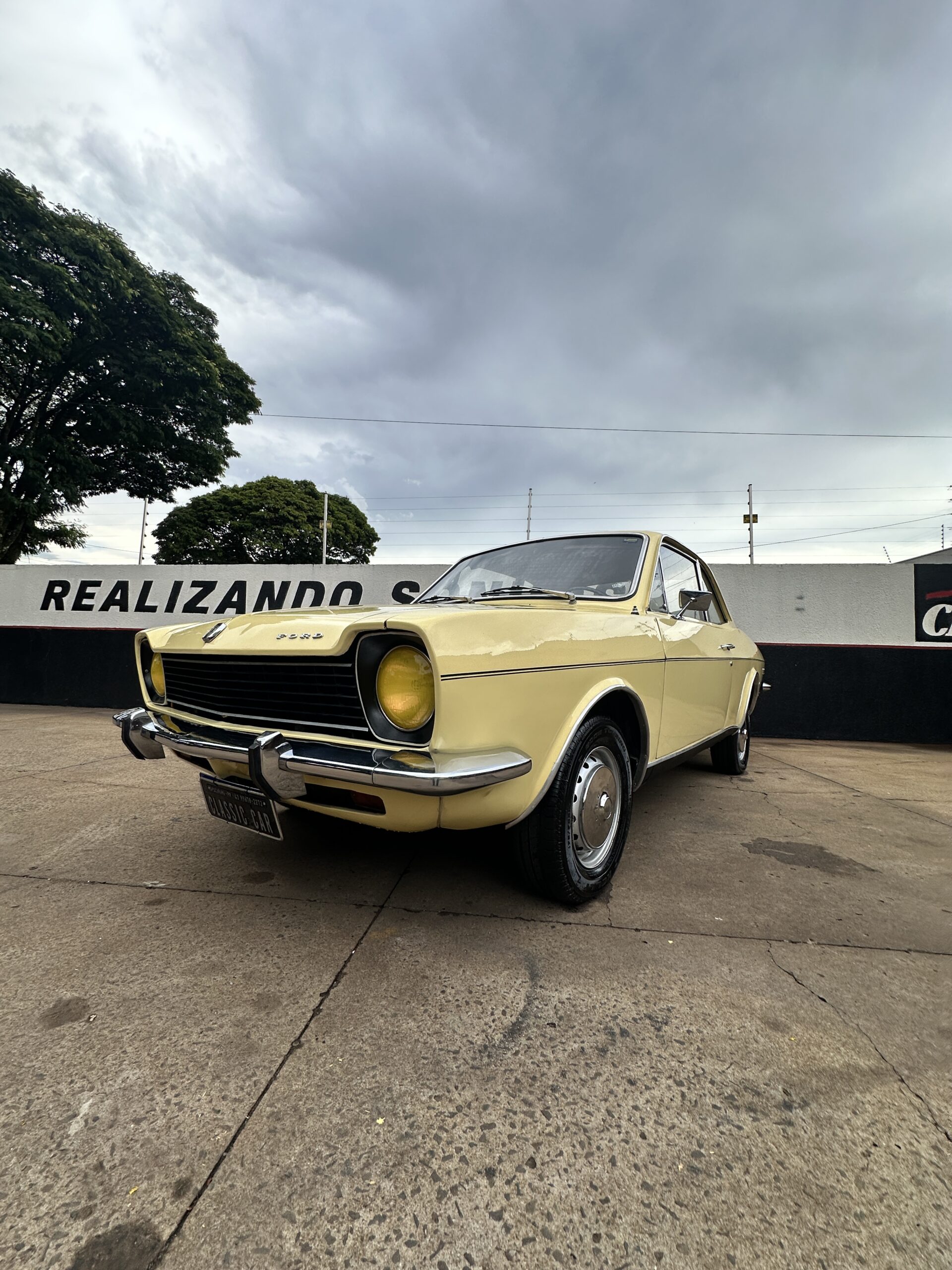 PROMO O Ford Corcel 1 4 LDO 1976 Classic Car