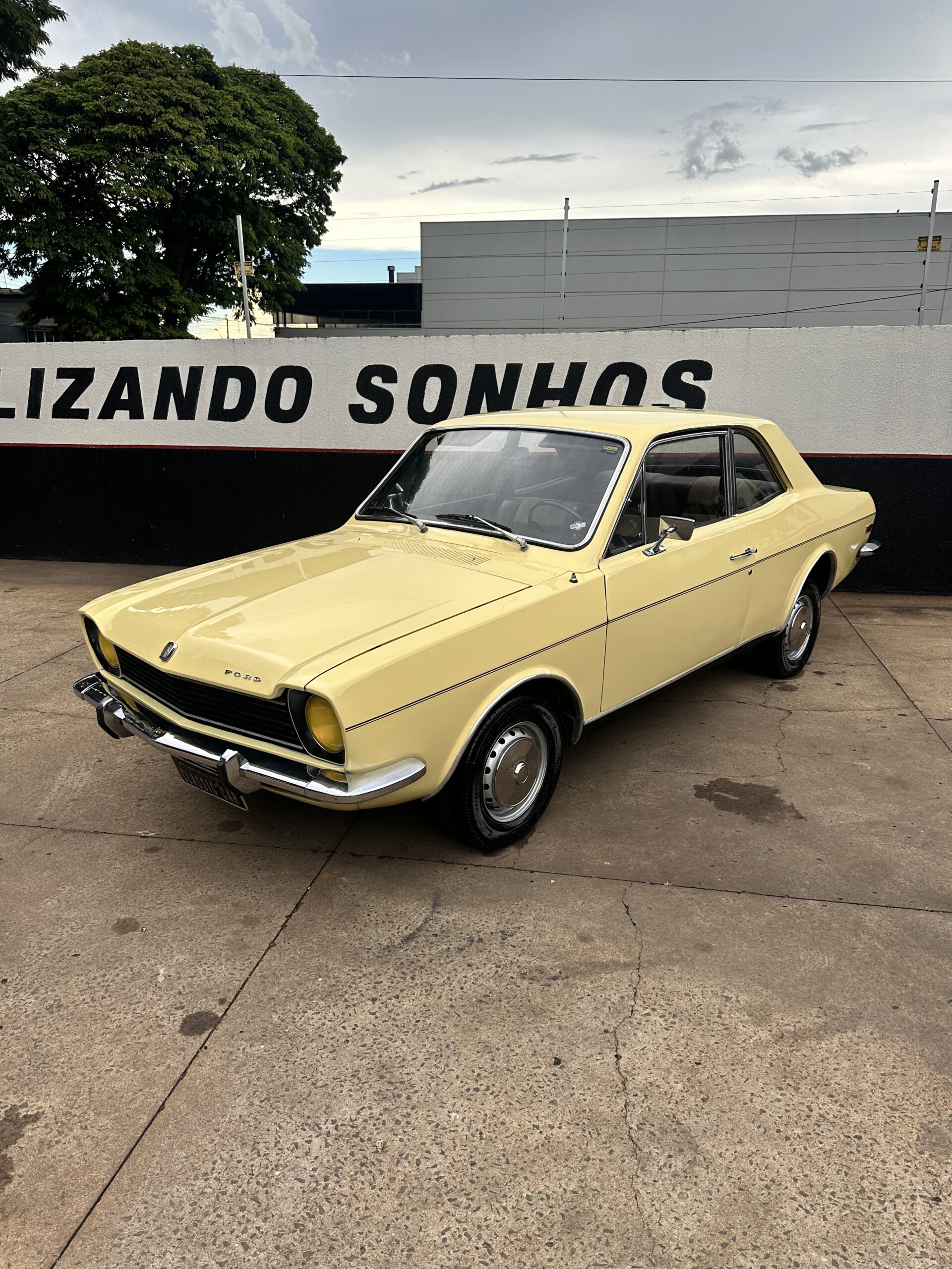 Ford Corcel 1 4 LDO 1976 Classic Car